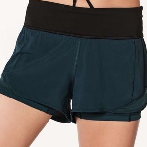 LULULEMON blue ‘hotty hot naked shorts’